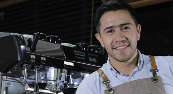 Ronald Valero el mejor barista de Colombia Estudiante de Administración de Empresas EAN